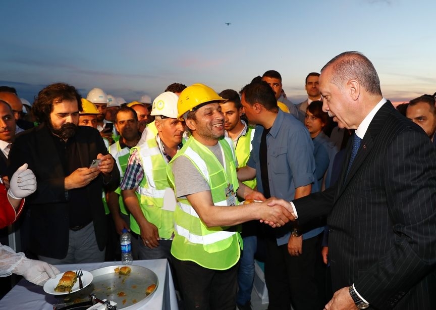 3. havalimanına ilk kez Cumhurbaşkanı Erdoğan indi!