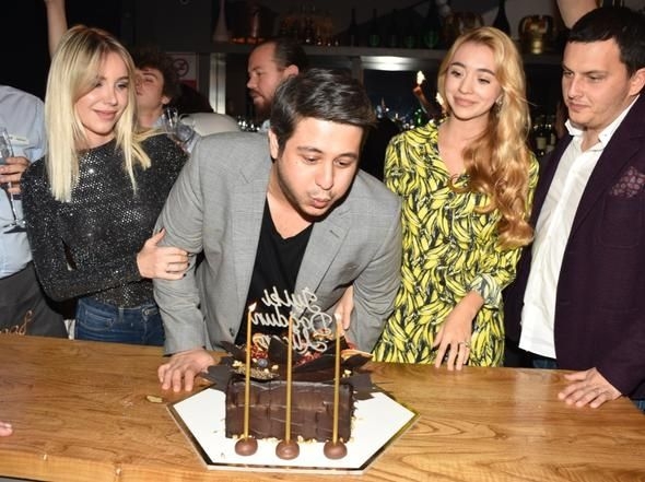Ali Ağaoğlu'ndan oğlu Alican Ağaoğlu'na doğum günü sürprizi!