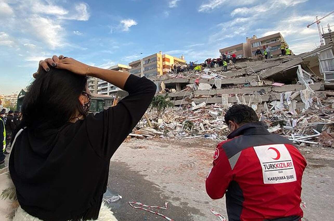 İzmir depreminde yıkılan binaların dikkat çekici ortak noktaları!
