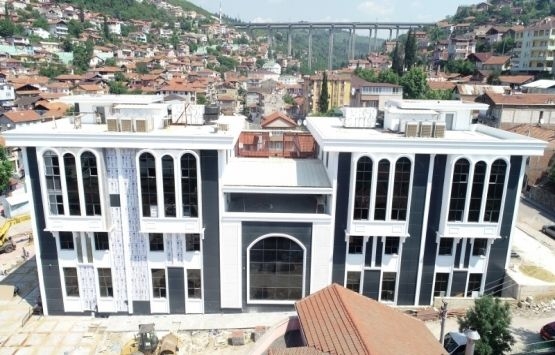İzmit Yenidoğan-Serdar Kültür Merkezi’nin yüzde 90’ı tamam!